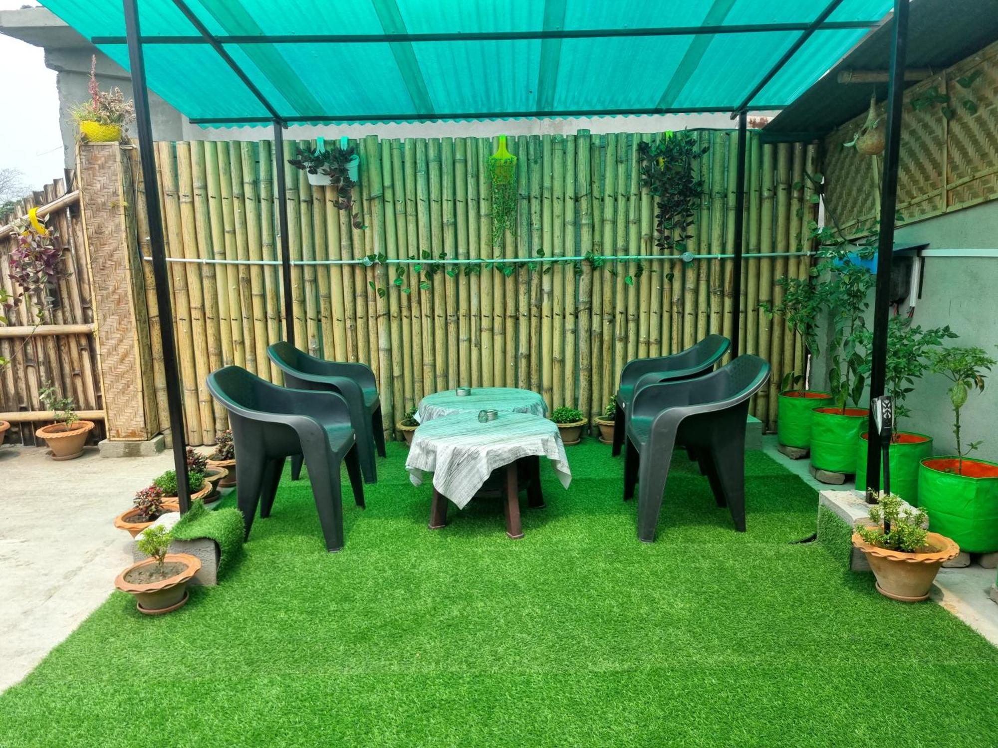 Alohi The Terrace Homestay Tezpur Екстериор снимка